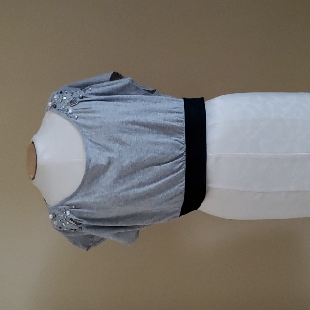Faith 21 Bejeweled Gray Top